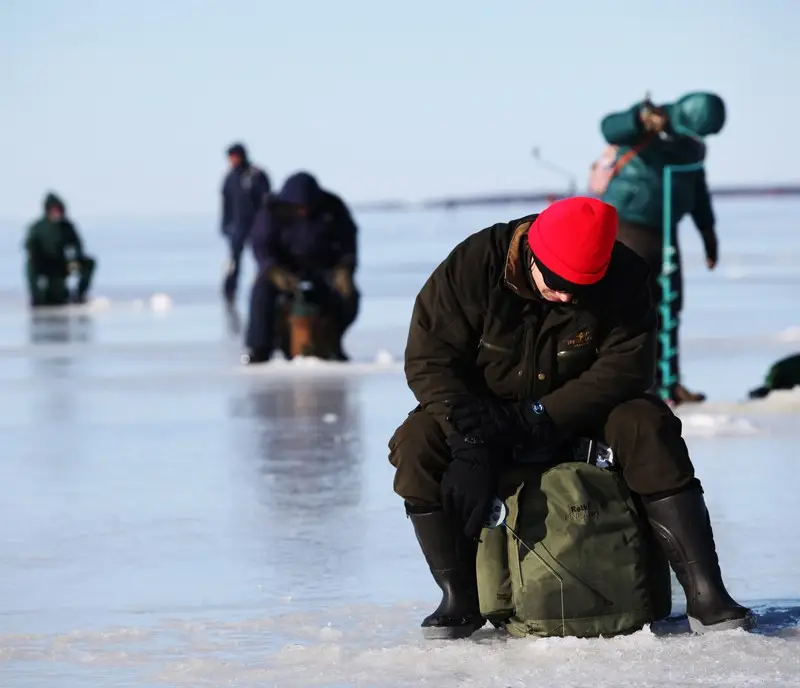 Pilkkimässä | Ice fishing | Rokua Outdoors
