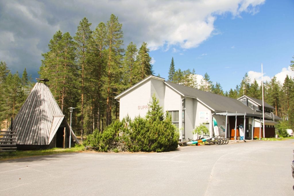 Kesäpäivä Rokua Geoparkissa: Jääkauden jälkiä ja luonnon rauhaa 5 Suppa front Tule ja koe Rokuan kansallispuiston ja Geoparkin luonto kaikkina vuodenaikoina